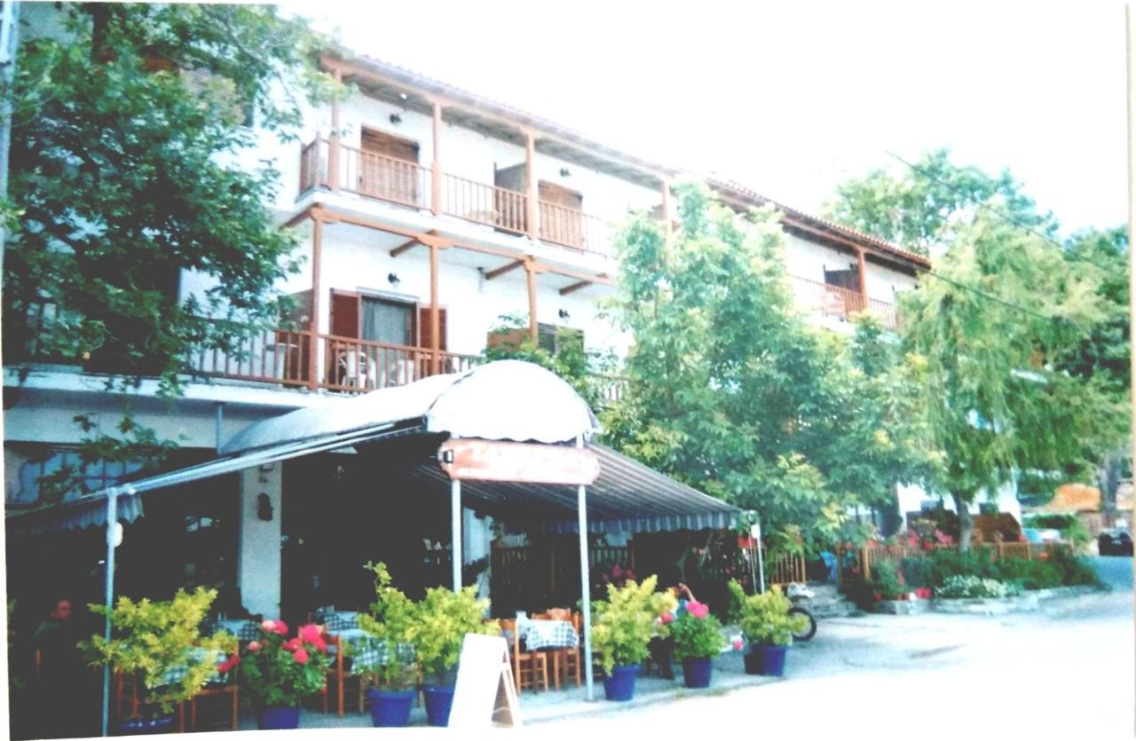 Katerina Hotel Chorefton Exterior photo