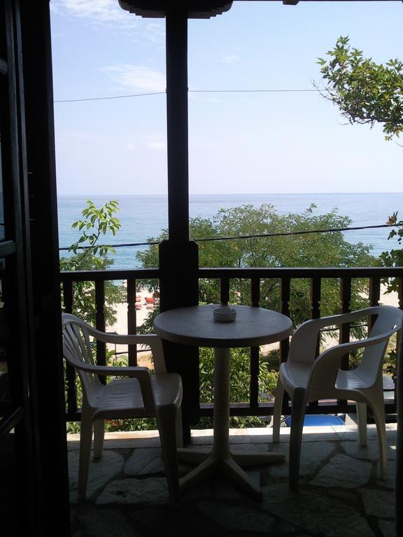 Katerina Hotel Chorefton Room photo